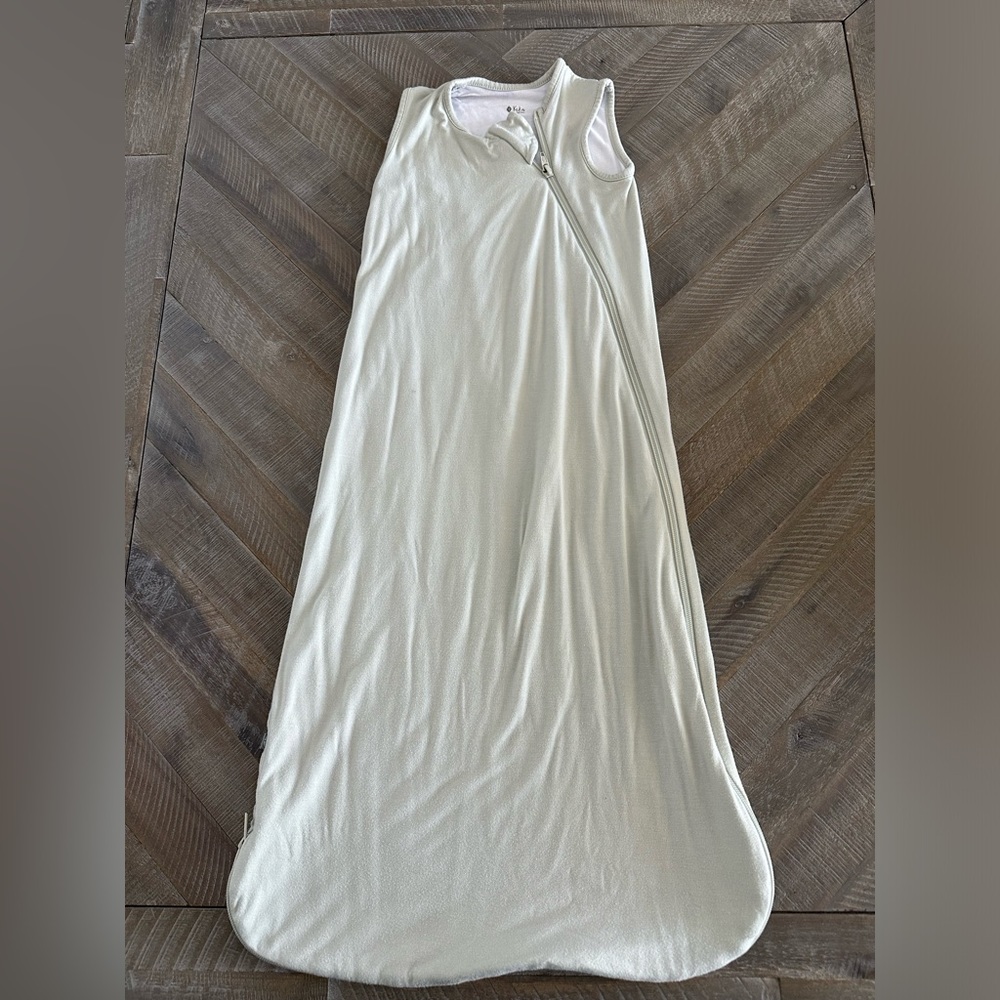 Kyte Baby Sleepsack - 0.5 TOG size M - color Aloe